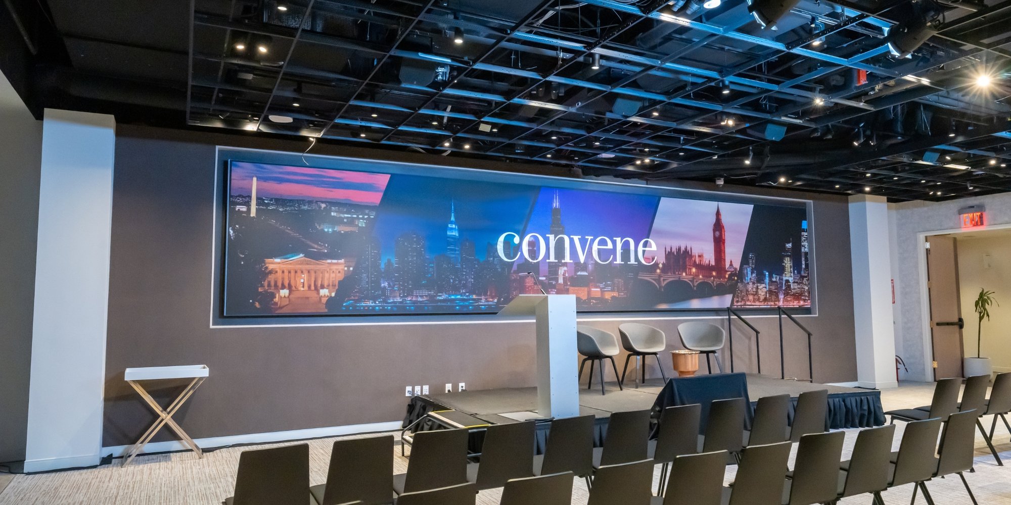 237_Park_Forum_Carousel